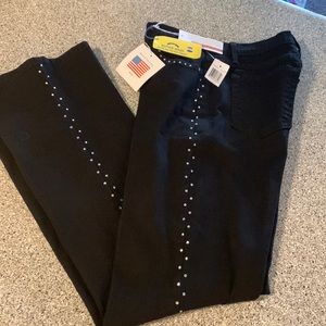 NWT NYDJ Womens Jeans size 8 Black & diamonds Bootcut x32"inseam Cotton Stretch